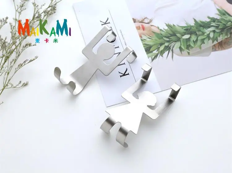 4380752756_10514876883_