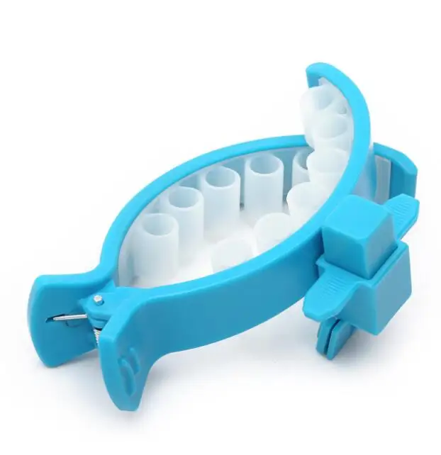 Soft Silicone Dog Waste Bag Holder Dog Tail Poo Pack Clip Pooper Poop