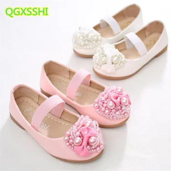

QGXSSHI Girl round love flower shoes children Pearl heart flower dance performance shoes flat dress princess dinner party shoes