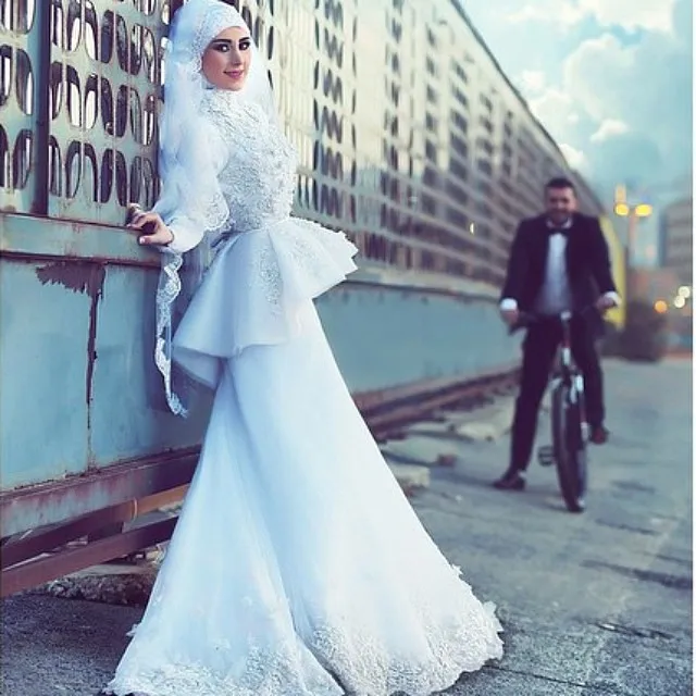 

Long Sleeves Vestido De Noiva 2019 Muslim Wedding Dresses Mermaid High Collar Tulle Lace Boho Dubai Arabic Wedding Gown Bridal