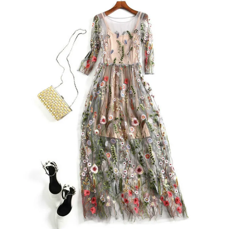 

Retro Embroidered Floral Gauze Dress Pleated Stitching Smock 3D Flower Hook Mesh Dress Chinese Style Holiday Beach Dress 2018