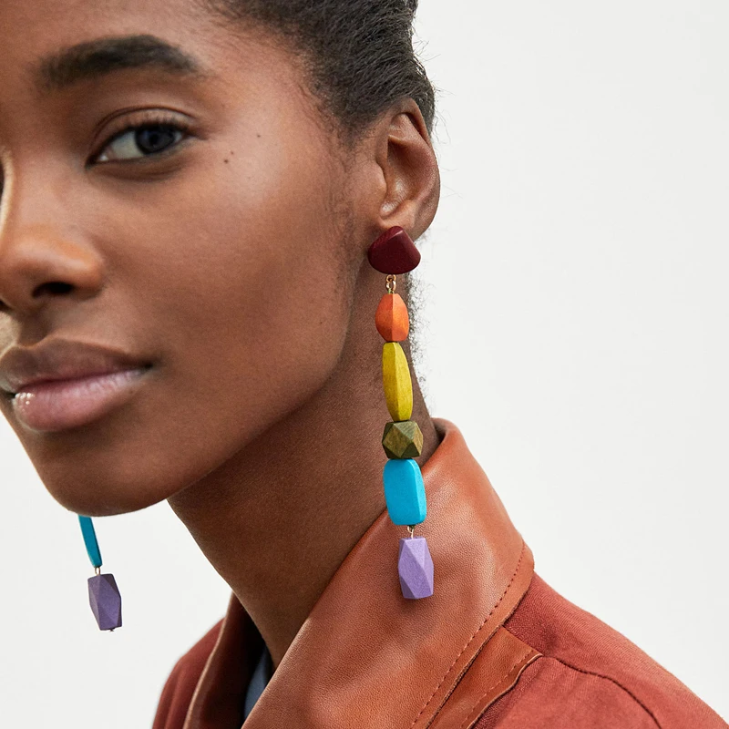

JUJIA 3 colors Good quality long Women's fashion earrings New arrival brand wood beads earring for women