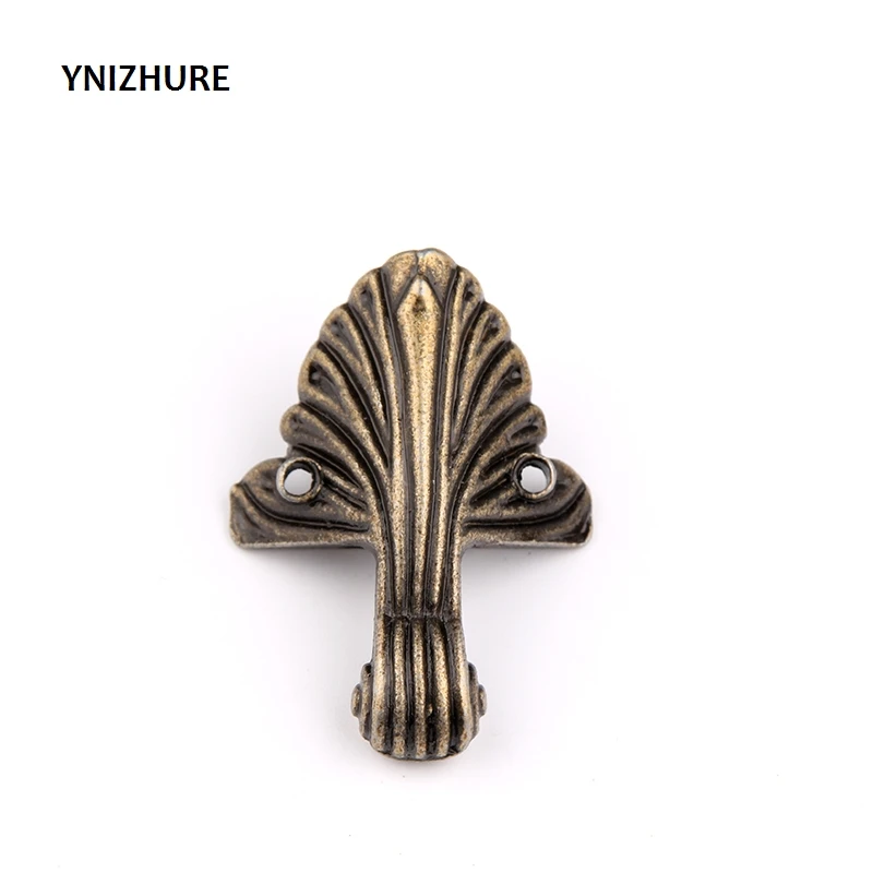 

10Pcs Case Box Corners For Furniture Decor Triangle Pattern Carved,Furniture Hardware corner,antique footing,corner protecting