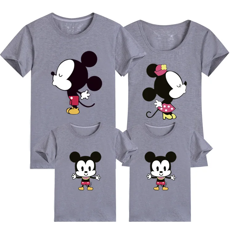 Семейные комплекты; футболки с принтом Микки и Минни Маус; топы для дочек, папы, сына, мамы; семейный образ для детей