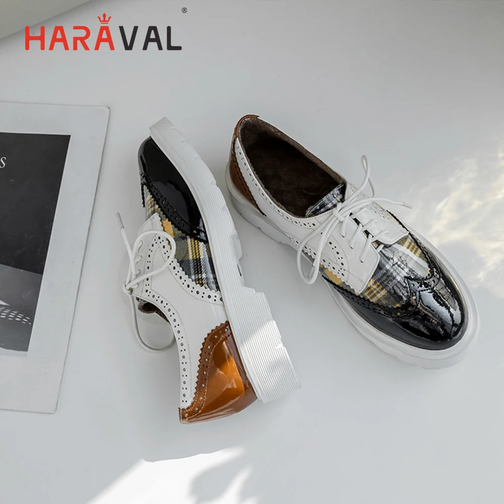 

HARAVAL 2019 autumn Retro round head single shoes patent leather mixed color flat bottom brogue shoes casual women shoes P56