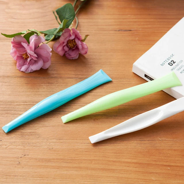 kitchen gas stove double-end cleaning scraper creative multifunctional decontamination slot scraping small tank detergent stains 2