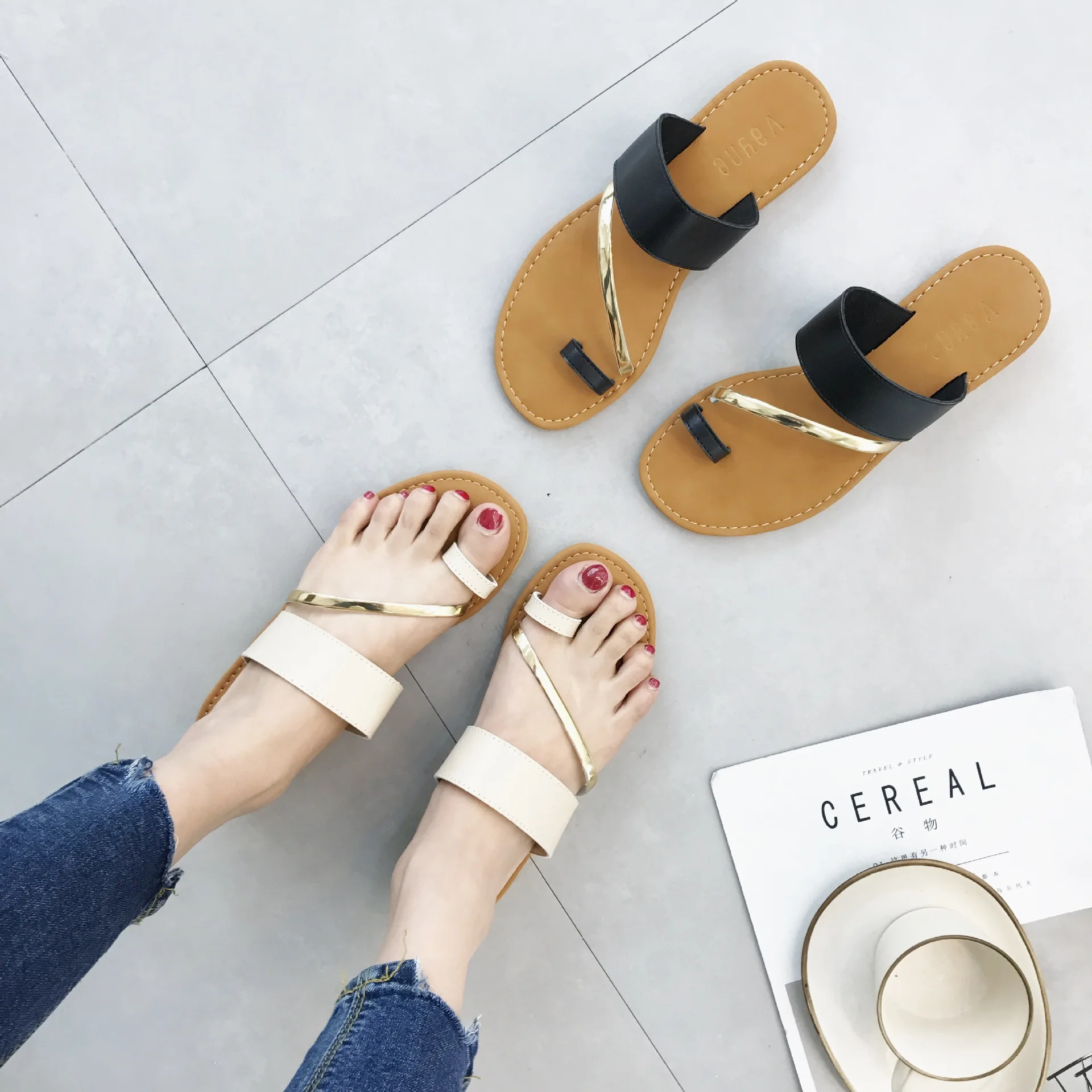 

3025F new sandals and slippers female summer fashion wear comfortable sandals flat with beach shoes