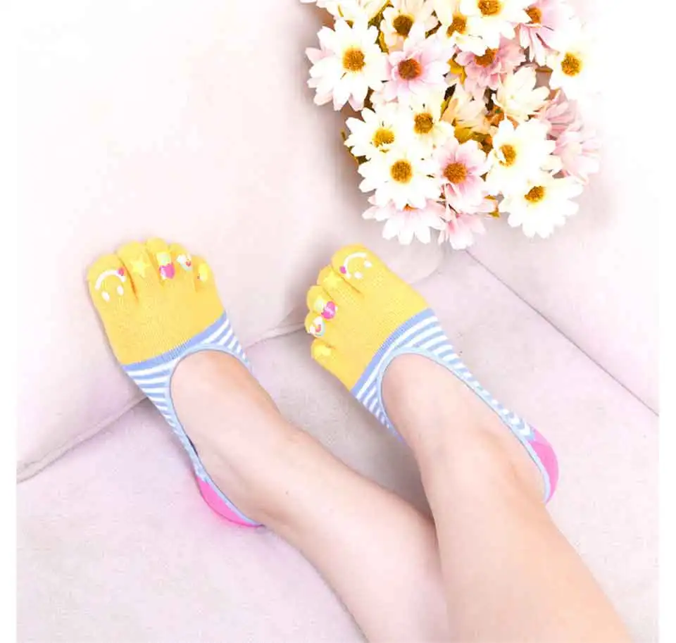 Spring And Summer Women's Cute Japanese Five-Finger Cartoon Smiley Thin Horizontal Tide Female Shallow Mouth Invisible Boat Sock (5)