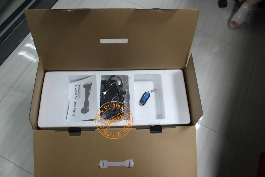 Perfect Two Wheel Smart Electric Scooter Kick Skateboard 10 inch Bluetooth Hoverboard with Remote Control Oxboard Hoover boards escooter 55 Perfect Two Wheel Smart Electric Scooter Kick Skateboard 10 inch Bluetooth Hoverboard with Remote Control Oxboard Hoover boards escooter 55