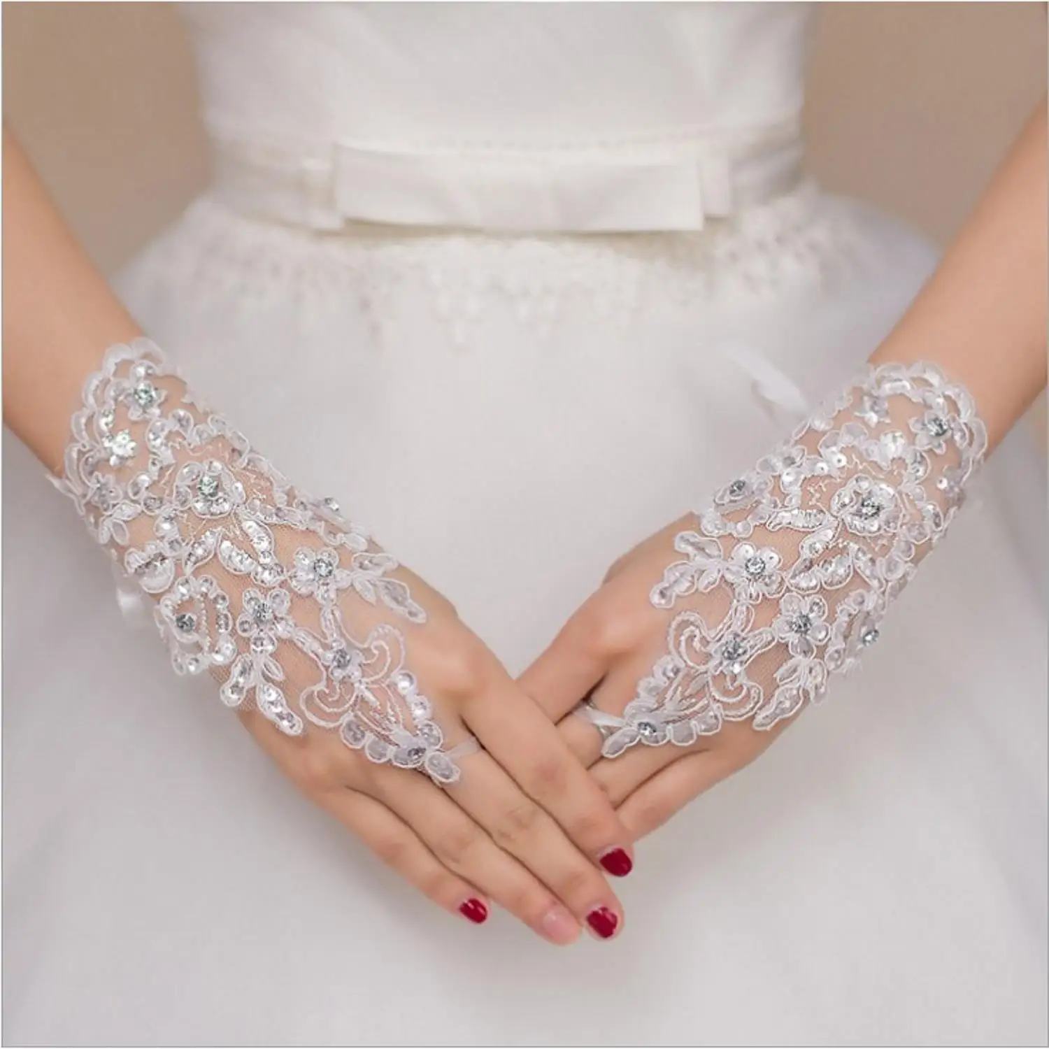 2019 красивые кружевные свадебные перчатки со стразами Дешевые Свадебные перчатки Быстрая Доставка Свадебные перчатки