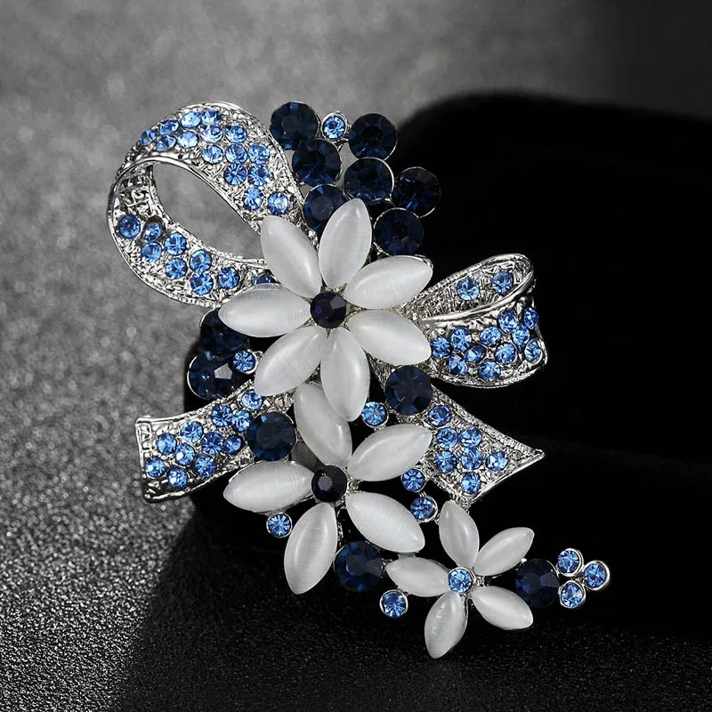 

Fashion Vintage Blue Flower Brooch Pins For Women Gifts Rhinestone Brooches Accessory Girl Friend Couple Jewelry Pin Broch
