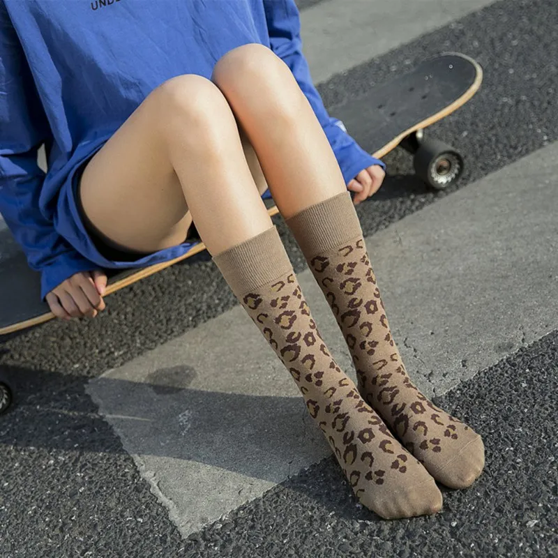 

Socks 2019 Casual Leopard Print Cotton Fashion Adult Length Socks Mid Footwear Women Streetwear