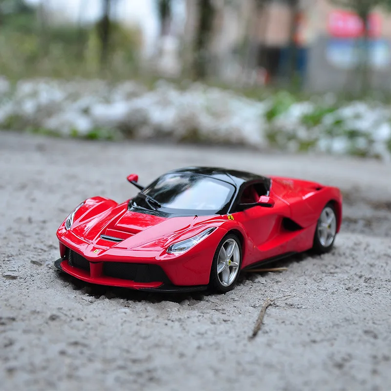 Bburago 1:24 Ferrari высокая имитация Модель автомобиля литье под давлением Металлическая Модель Детская игрушка бойфренд подарок имитация сплава автомобиль коллекция