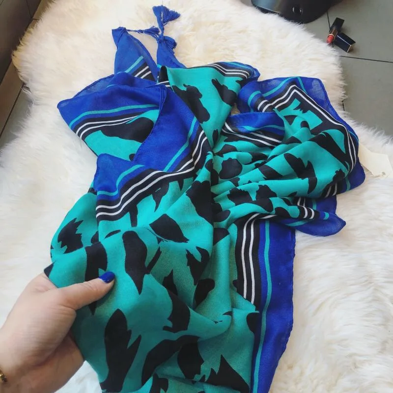 

Women Quality Female autumn and winter wild blue leopard cotton and linen hand touch Women Shawl Scarf Muslim Hijab long shawl