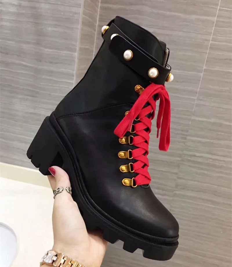 Pearl Short Winter Boots Women Black Animal Print Lace Up Ankle Botas Feminina Metal Decoration Leather Martin Bottes Femme