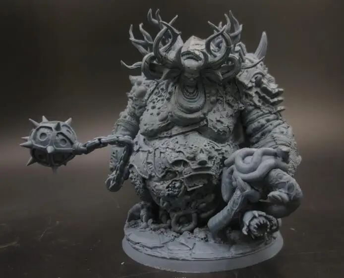 Набор моделей из смолы King of Ruin (считайте что он отличный нечистый) в разобранном