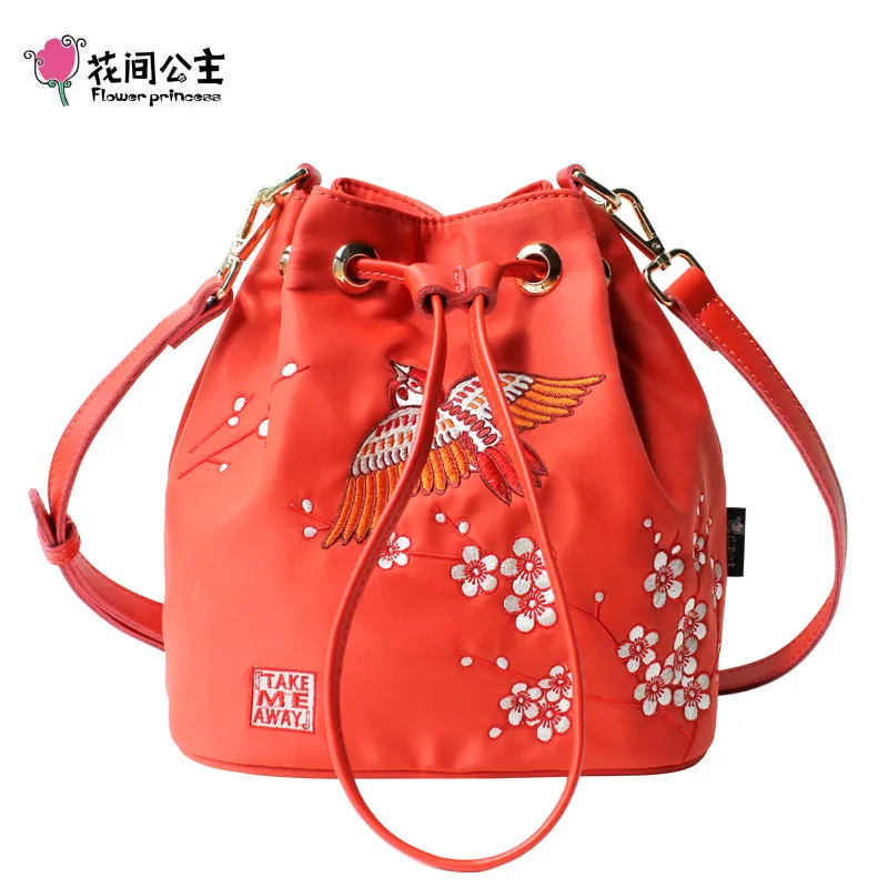 Женская сумка мессенджер красная с цветами|bag women shoulder|ladies hand bagsbucket bag |