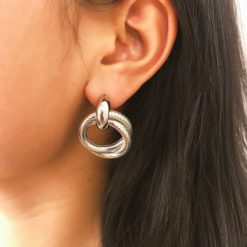 

Creative Double Layer Spiral Twisted Round Circle Stud Earrings for Women Temperament Geometric Earrings Fashion Jewelry XR2096