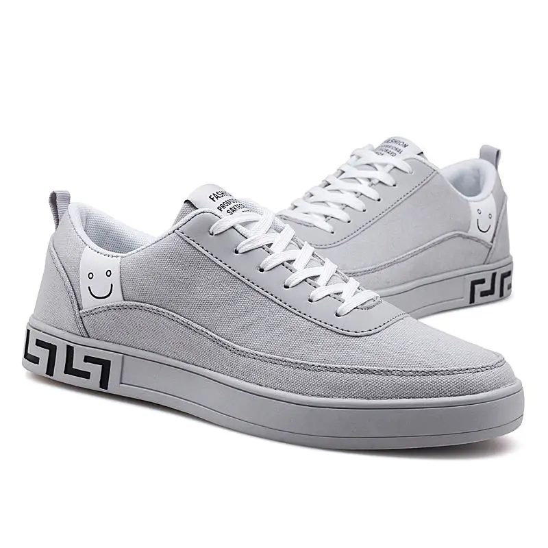 New 2019 LAISUMK Spring Summer Canvas Shoes Men Sneakers Low top Black Shoes Men's Casual Shoes Male Brand Fashion Sneakers