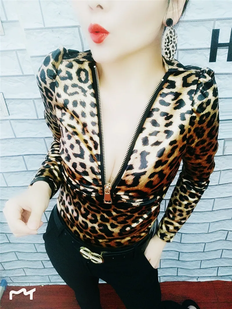 

2018 Autumn Long Sleeve V Neck Bead Work Satin Blouses Women Shiny Gemstones Satin Shirts Lady Bead Work Shiny Rhinestones Tops