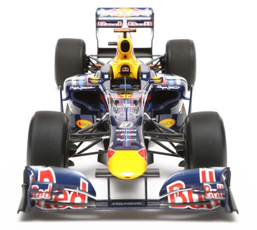 1/20 модель автомобиля RED BULL RACING RENAULT RB6 20067