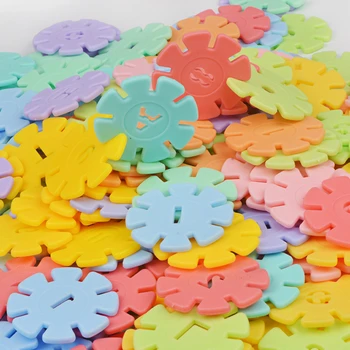 

New 100pcs DIY Macaron Color Snow Plastic Snowflake Building Blocks Assembled Bricks Kids Educational Classic Toys Gift