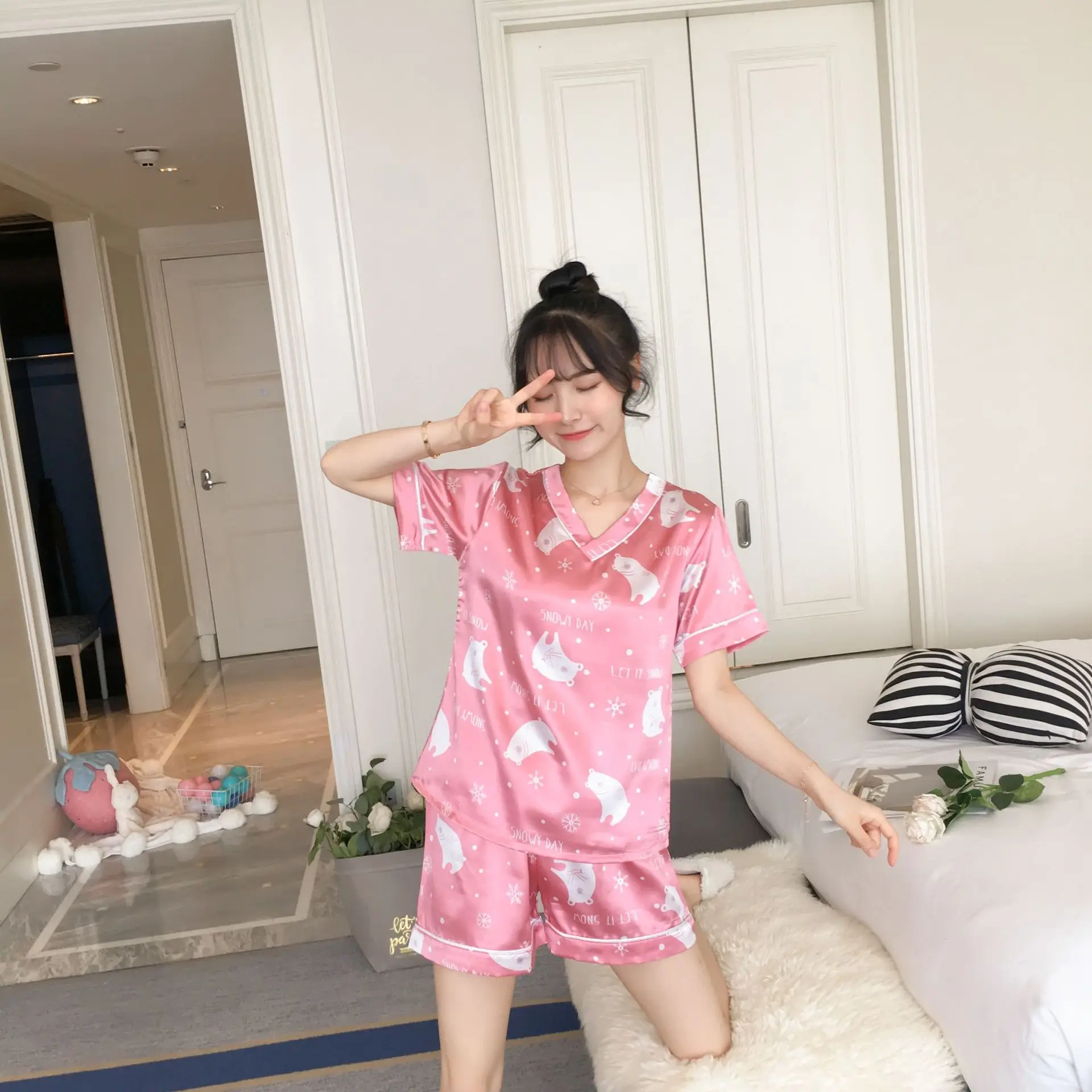 Pajama girls summer ice silk short sleeves two pieces of suit Korean fresh sweet lovely students thin silk home clothes