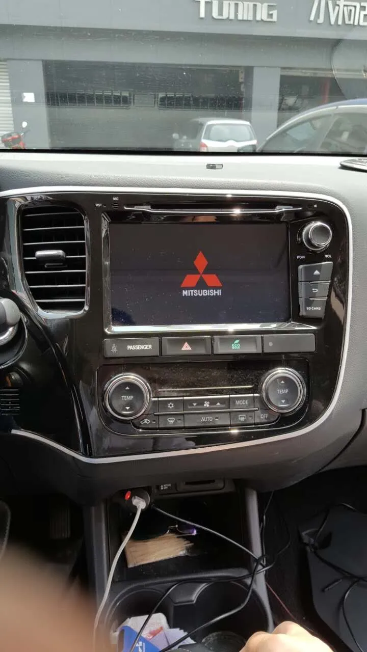 Discount IPS 2G Ram 8 inch Android 7.1 Car Audio for Mitsubishi  Outlander 2013 Stereo Vedio GPS Navi Multimedia Headunit radio DVD 3