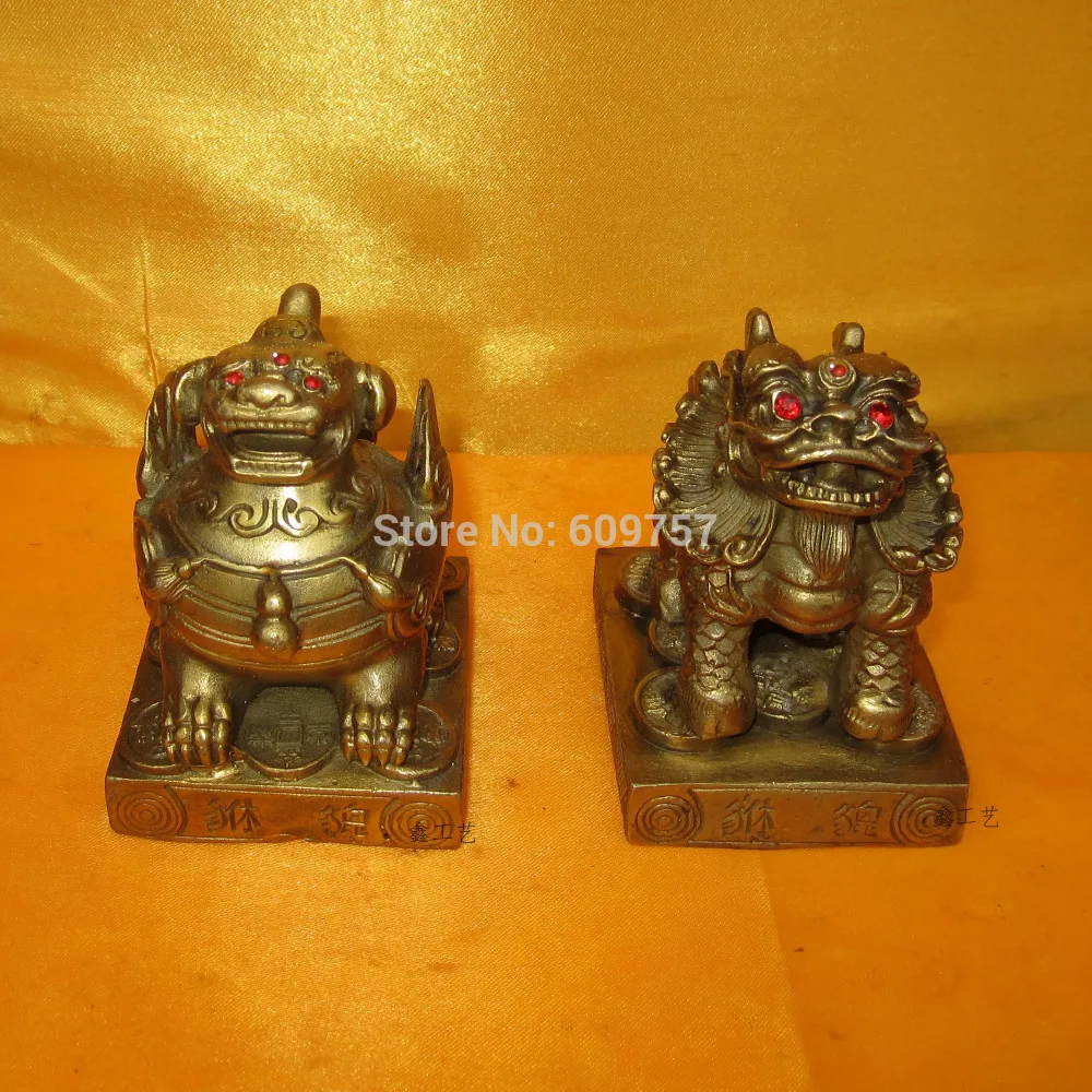 

Chinese Copper Bronze Feng shui Evil Foo Dog Lion Brave troops Kylin Statue Pair Decoration Office crafts cattle art gift goods