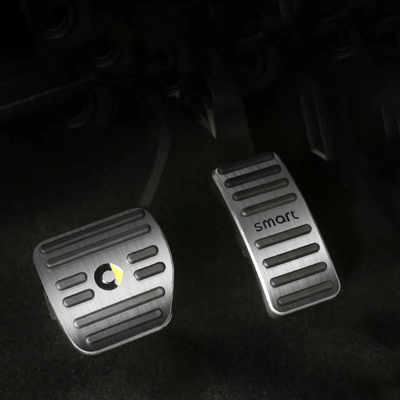 1pair Non-slip aluminum alloy throttle brake pedal cover for Mercedes-Benz Smart Forfour Fortwo 453