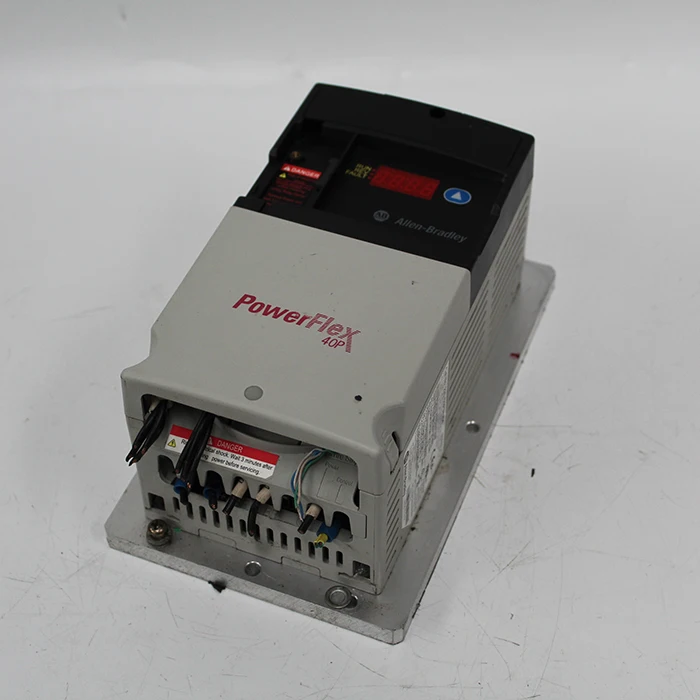 Используется в хорошем состоянии инвертор Allen bradley 22D D2P3H204 с свободной