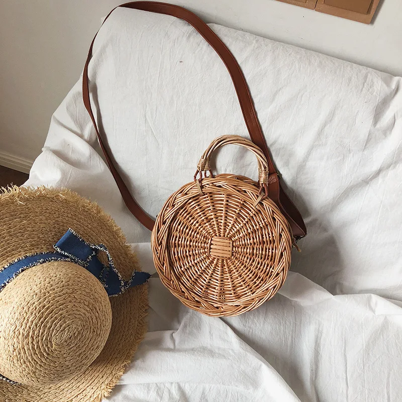 

2018 new rattan round bag single shoulder skew straw woven bag weaving Beach Women's bag