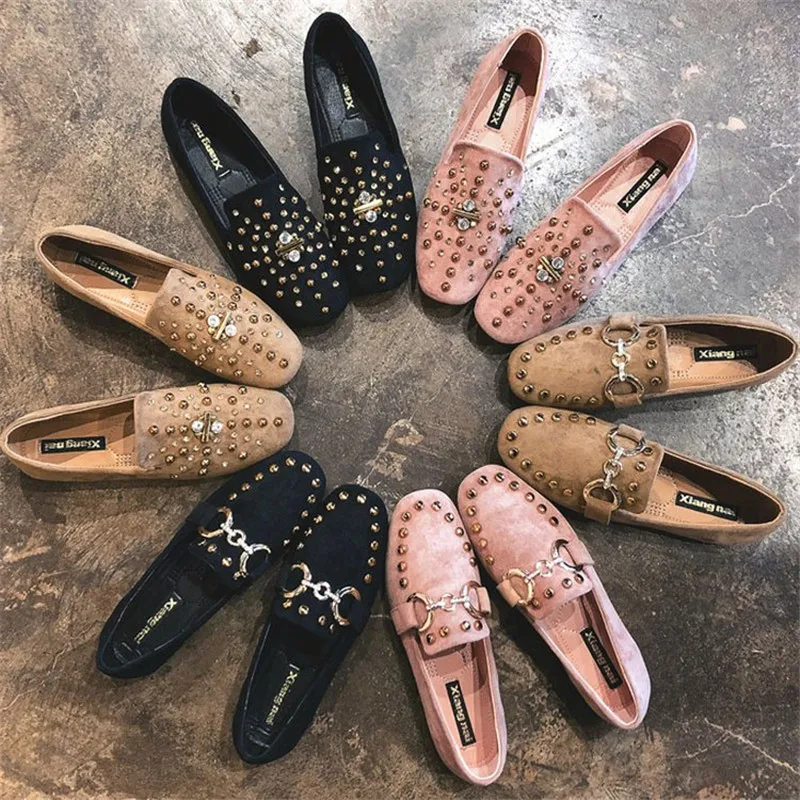 

2019 designer luxury brand flat shoes women metal chain rhinestone shoes woman loafers rivets women shoes tenis feminino casual