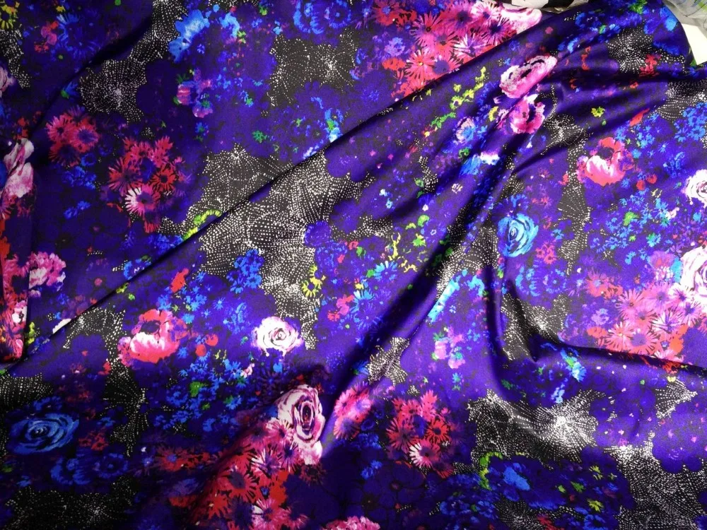 Discount Women Super satin Woven 3% Elastic 97% Silk Fabric For Sewing cloth skirt shirt material flowers Print Fabric tissus Discount Women Super satin Woven 3% Elastic 97% Silk Fabric For Sewing cloth skirt shirt material flowers Print Fabric tissus