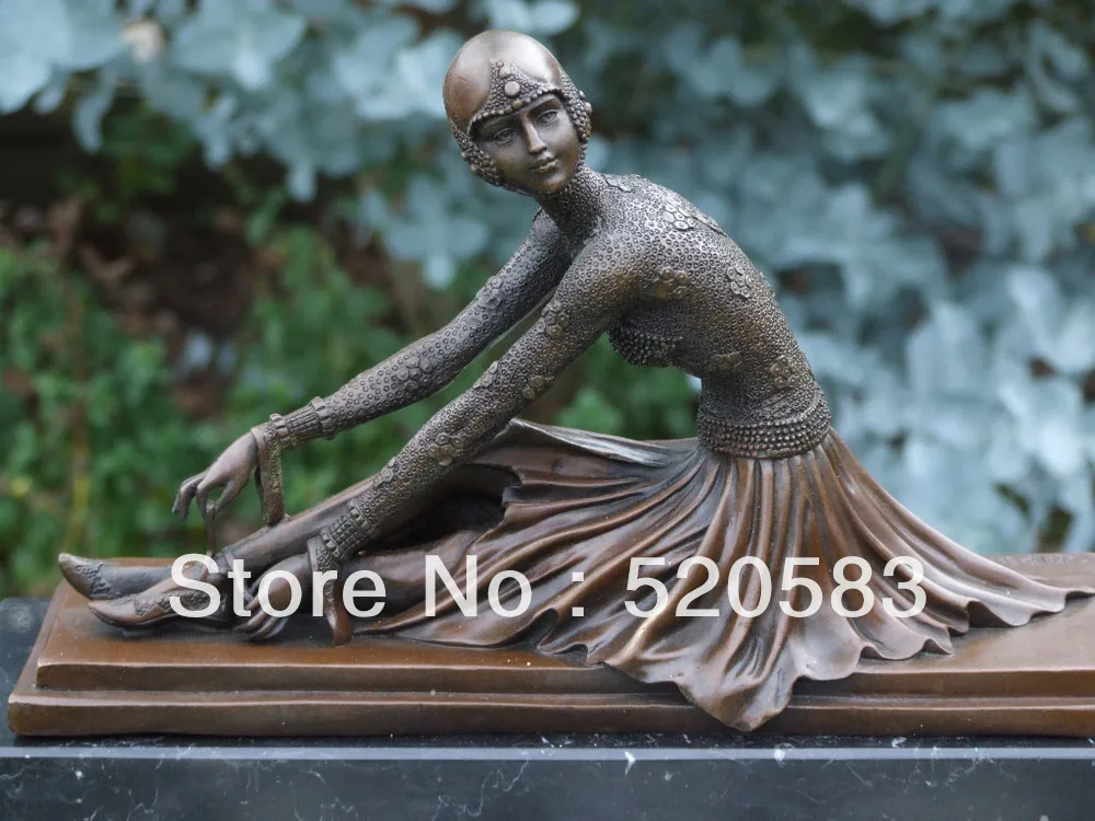 

WONDERFULLY DETAILED SIGNED CHIPARUS PURE HOTCAST DECO GIRL BRONZE STATUE