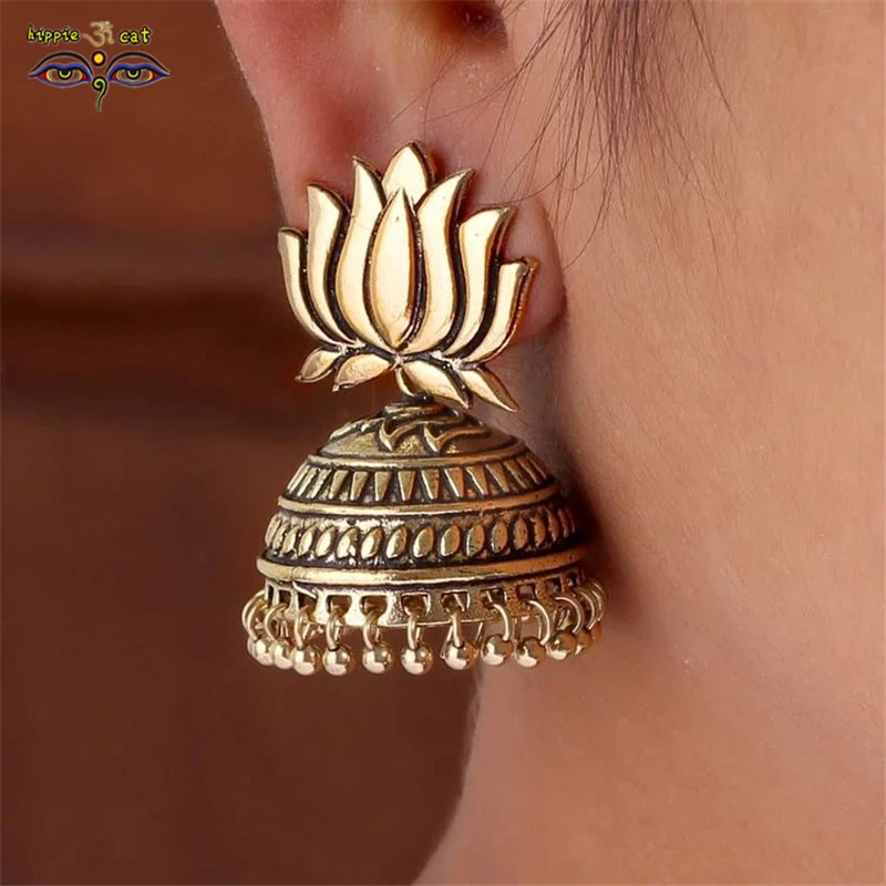 

Recommended Indian Lotus Stud Earrings jhumki Bird Cage Earrings Ancient Gold Vintage National Wind Jewelry Nepal Travel