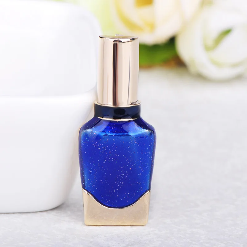 Blucome Creative Nail Polish Shape Brooch Gold Color Fashion Jewelry Pin Women Girl Backpack Clothing Coat Scarf Accessories Hot