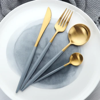 

4 Pcs/Set Elegant Design European Christmas Gold Cutlery Set Dinnerware Fork Spoon Knife Set 18/10 Stainless Steel Drop Shipping