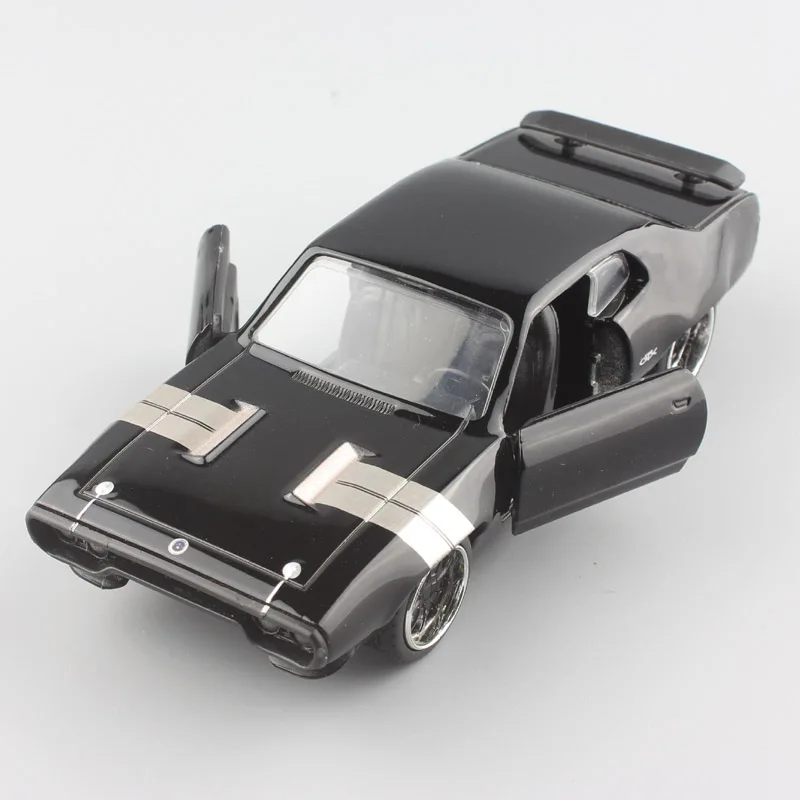 

1 32 Mini Scale vintage FAST & FURIOUS DOM's Chrysler Plymouth GTX 1972 automobile metal die cast model muscle car kids toys