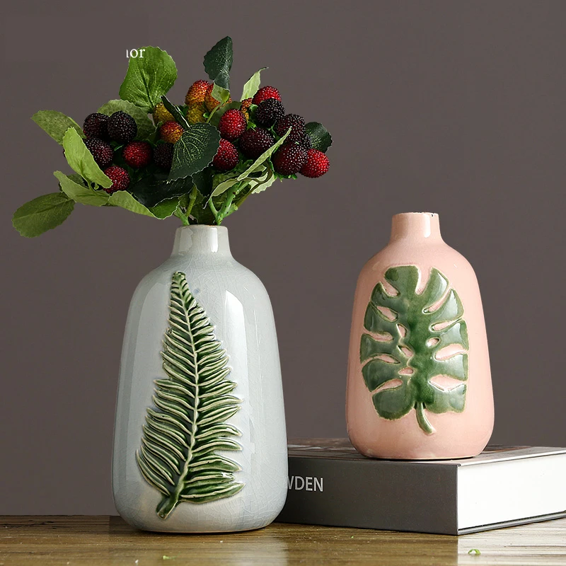 

Europe Ceramic Vase Leaf pattern Crafts Small flower vases for wedding decoration Crafts home decoration accessories modern