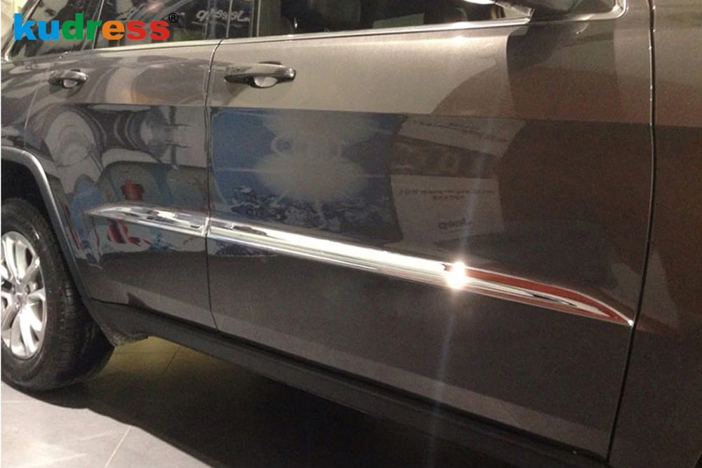 Дверная петля гранд чероки. Дверь grand cherokee wk2. Jeep grand cherokee wk2 шумоизоляция дверей. Молдинг на двери jeep compass 2012г. Актуатор двери гранд чероки wk2 правой задней двери.