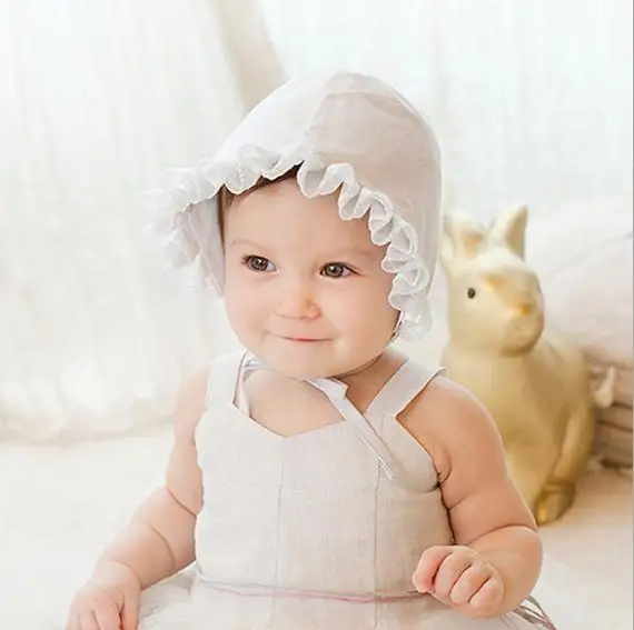 Новая летняя Стильная хлопковая шапочка для маленьких девочек с изображением медведя; элегантная Милая Кружевная шляпа принцессы; 1 шт