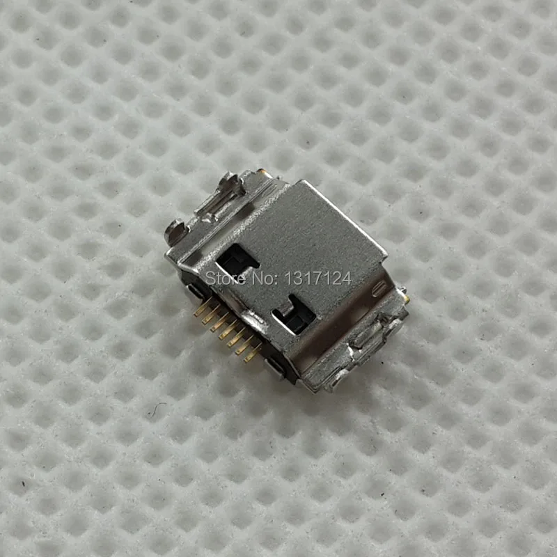n7000_charger_port-3