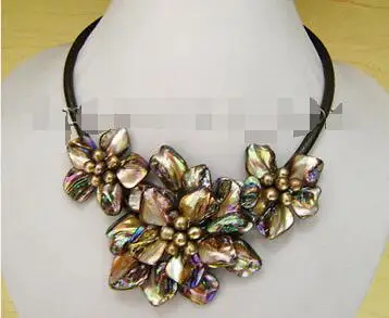

Free Shipping >> Beautiful Coffer Baroque Shell Flower&Pearl Necklace