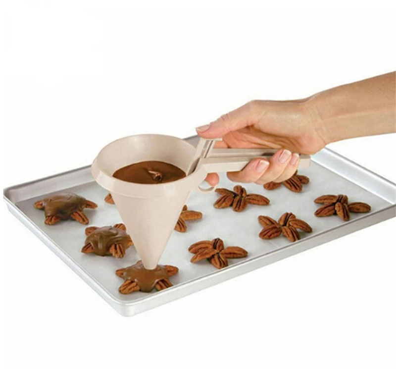 Aomily дизайн Пластик ручной дозатор теста торт Воронка Печенье Шоколад для изготовления формы для яиц пирог инструменты форма для выпечки Maker Инструменты