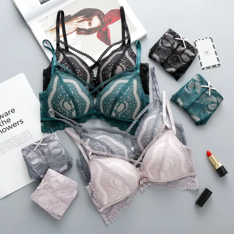 

Sexy Lace Beauty Back Hollow No Trace No Steel Ring Gathered Breathable Bra + Underwear Set Embroidery Printed Bra