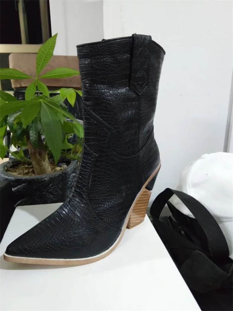 Spring New Cowboy Boots For Women Pointed Toe ankle Boots snake pattern Mid-calf Women Boots Chunky Wedges Boots Runway