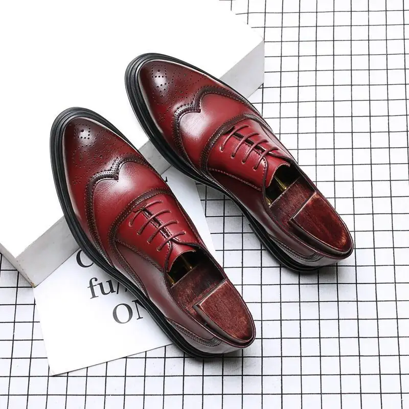 

WEISHIMIBANG Fashion Brown Brogue Shoes Men Round Toe Lace Up Trending Black Dress Shoes Man Office Carrer Leisure Shoes 38-44