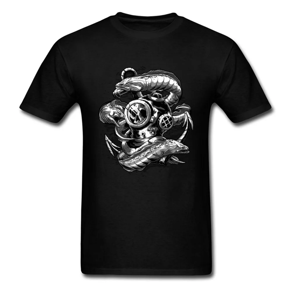 

Retro 2018 Diver Helmet Print Men Black T-shirt Animal Fish Top Tee Cool Design Male Cotton T Shirt Sink The Bones