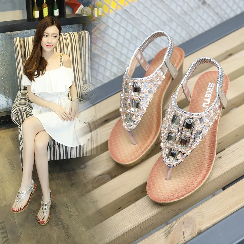 

Women's sandals 2019 summer new casual bohemian slope with European and American rhinestone flip flops fashion women's shoes